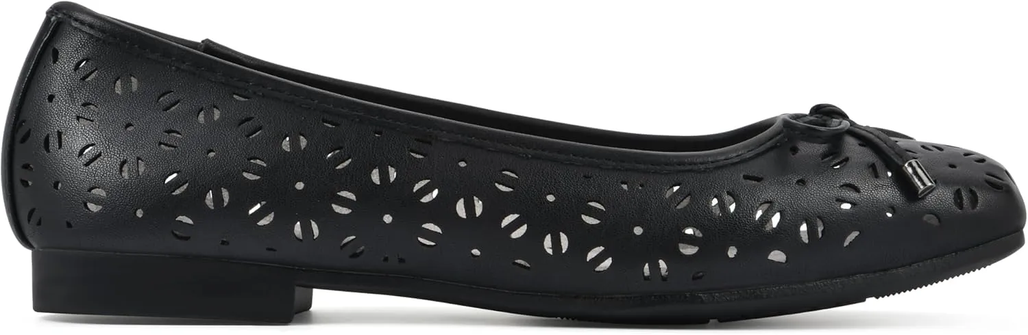 CLIFFS BY WHITE MOUNTAIN Women's Bessa Ballet Flat