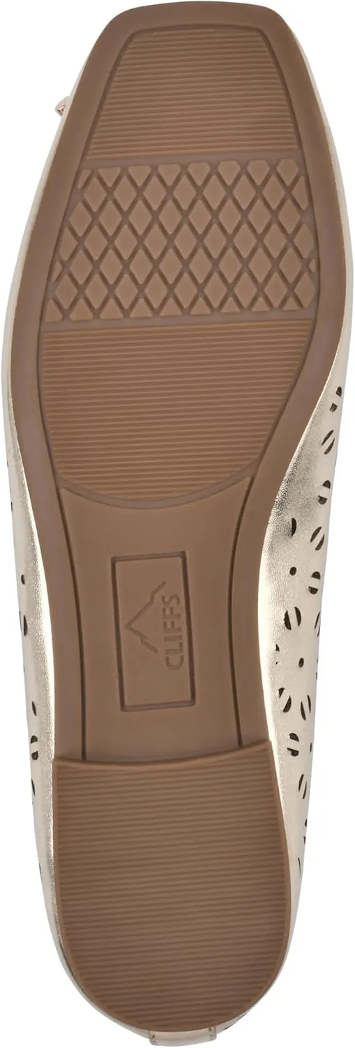 CLIFFS BY WHITE MOUNTAIN Women's Bessa Ballet Flat