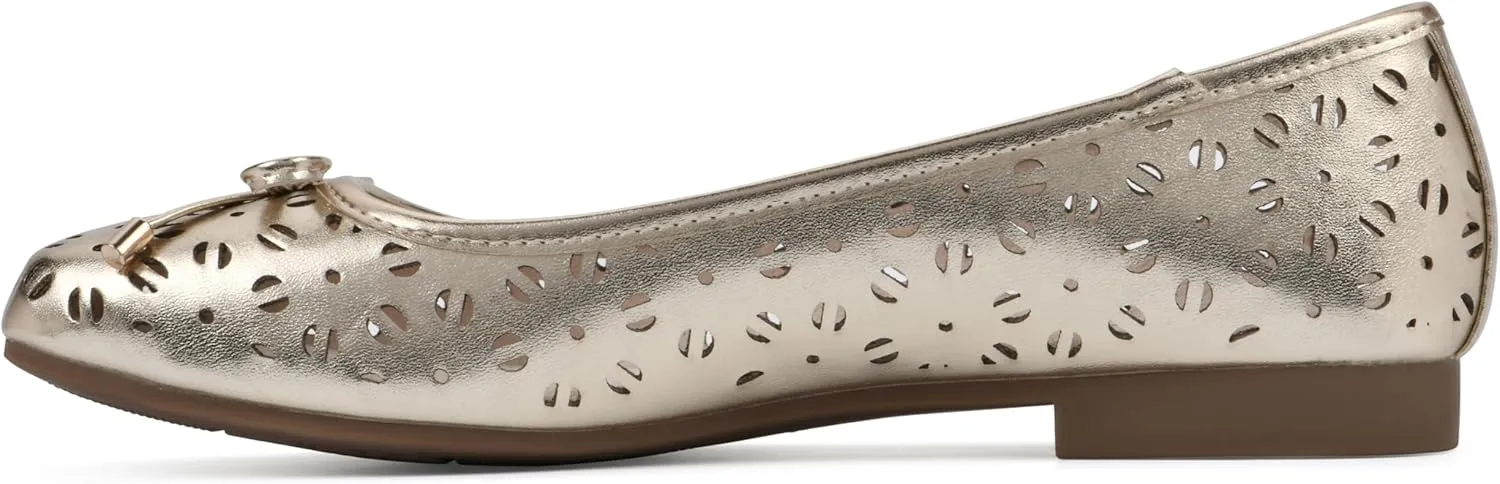 CLIFFS BY WHITE MOUNTAIN Women's Bessa Ballet Flat