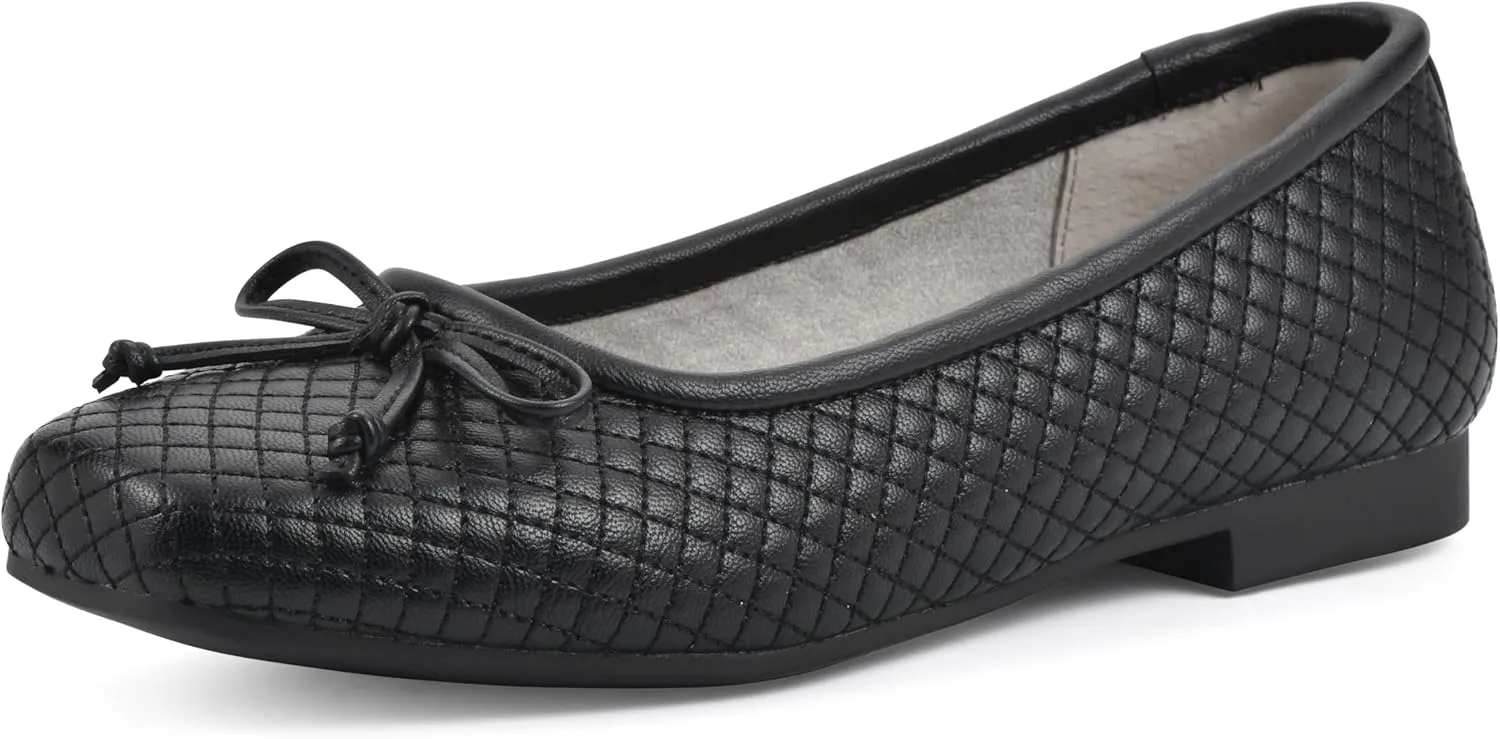 CLIFFS BY WHITE MOUNTAIN Women's Bessy Quilted Ballet Flat