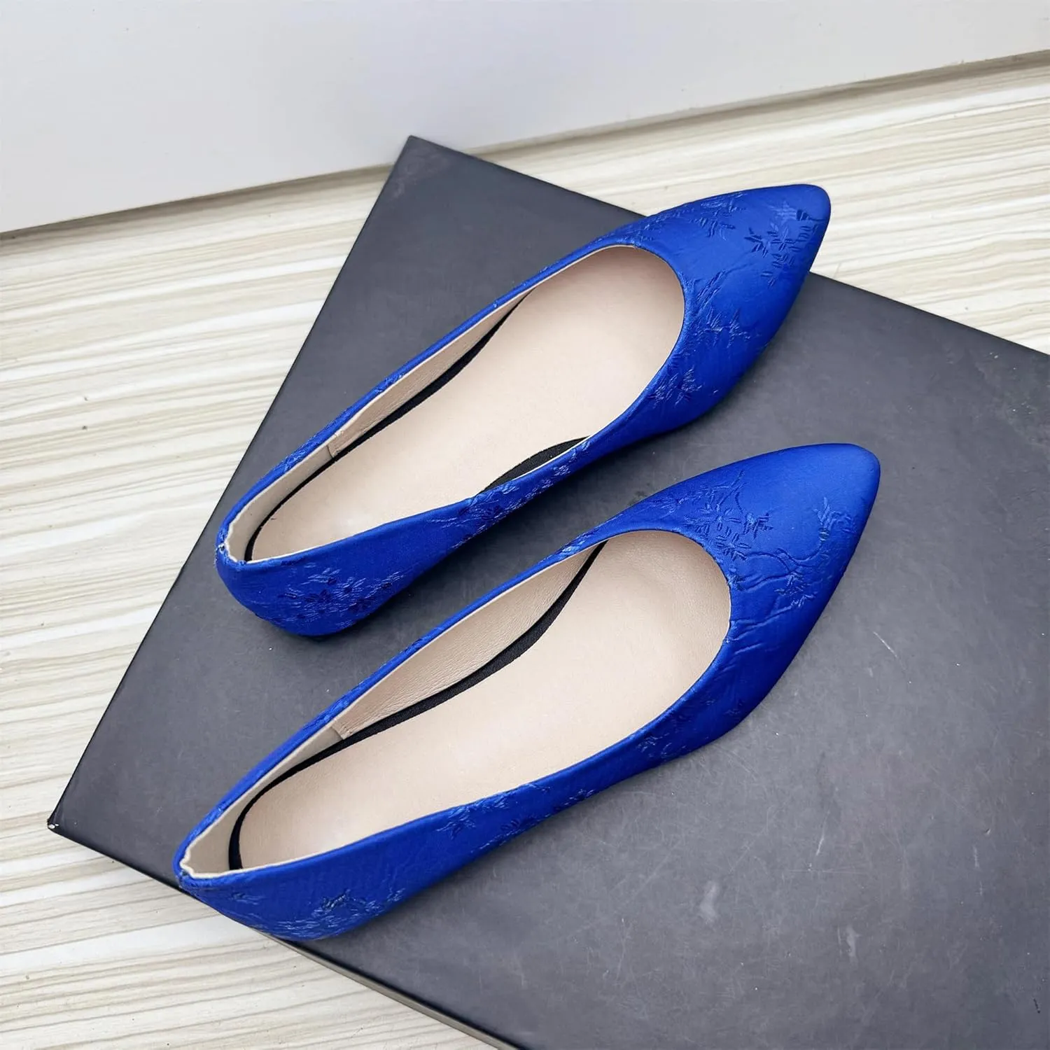 Dear Time Women's Pointed Toe Ballets Flower Embroidered Flat Shoes Dress Flats Slip on Walking Shoes