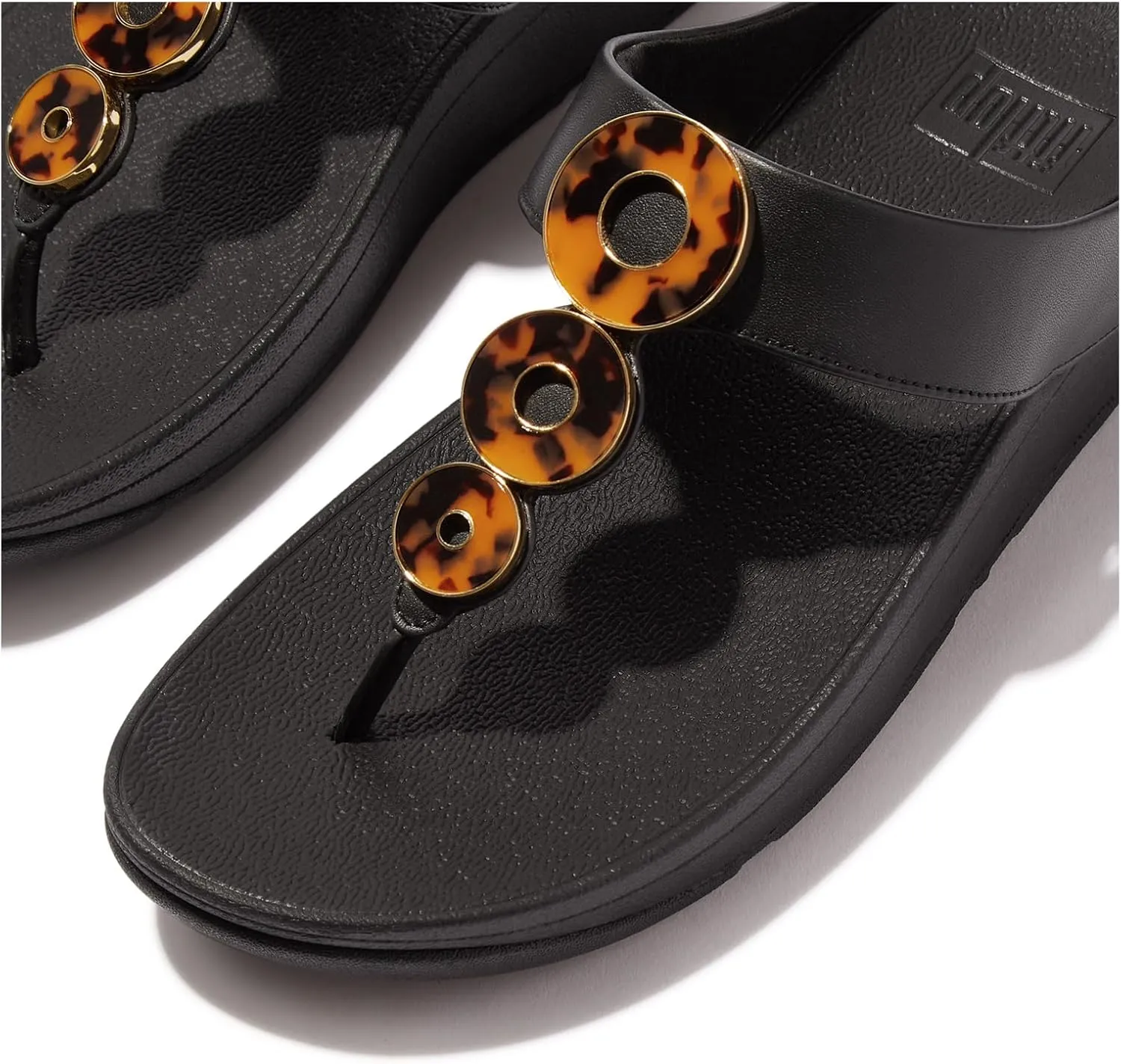 FitFlop Women's Fino Resin-Hoop Leather Toe-Post Sandals Wedge