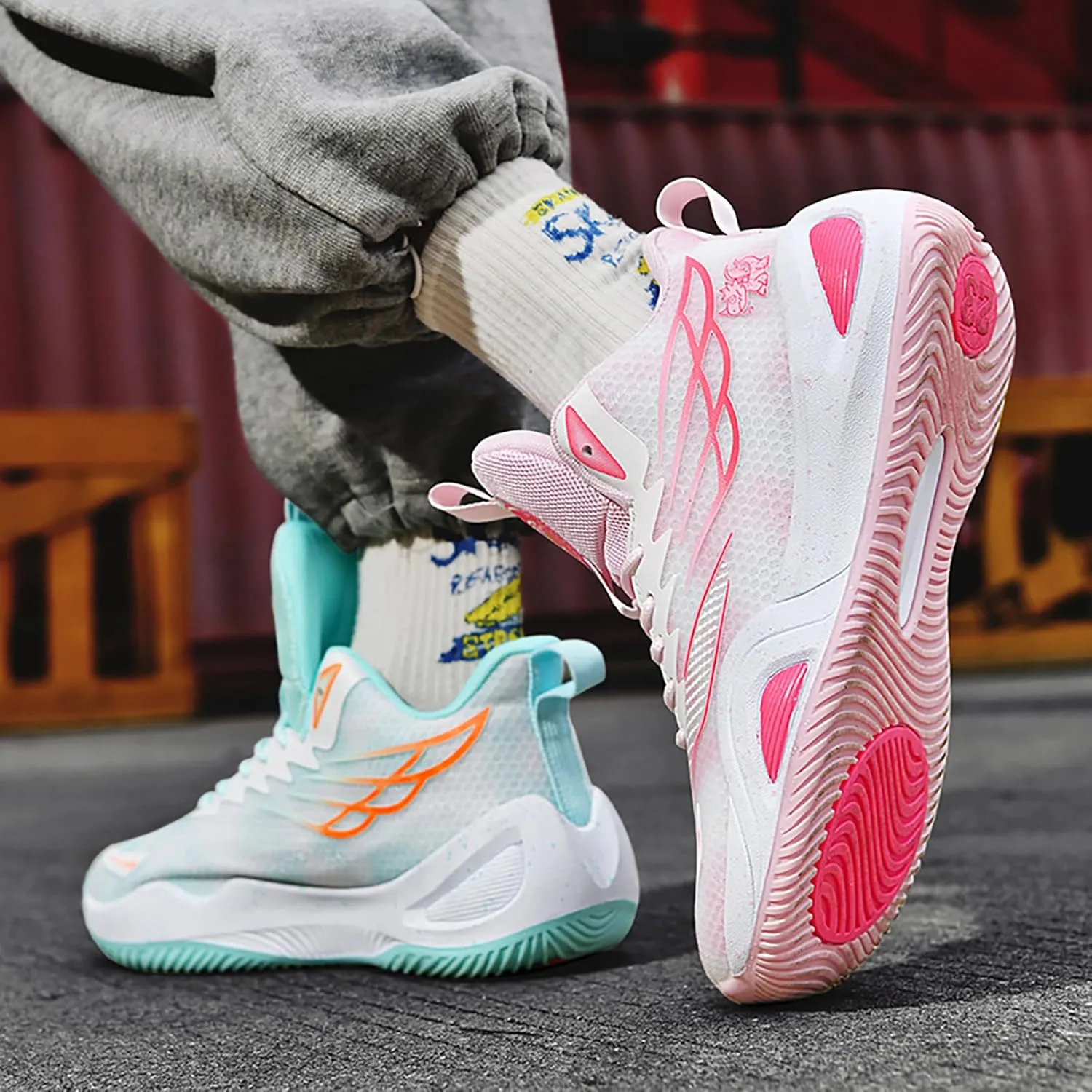 High Top Boys Basketball Shoes Breathable Non Slip Outdoor Sneakers Comfortable Fashion Athletic Training Sport Shoes for Girls