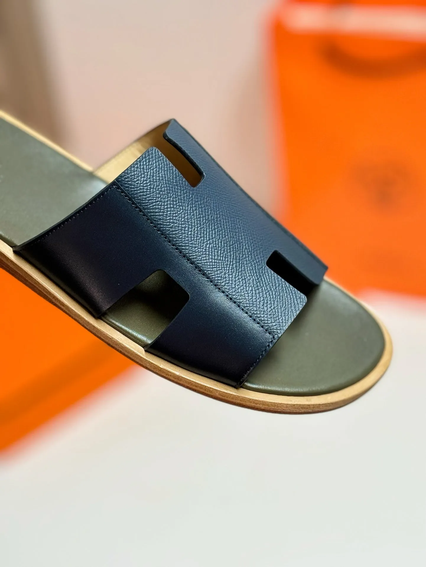IZMIR SANDAL MOSS MIX BRIGHT NAVY LAMBSKIN