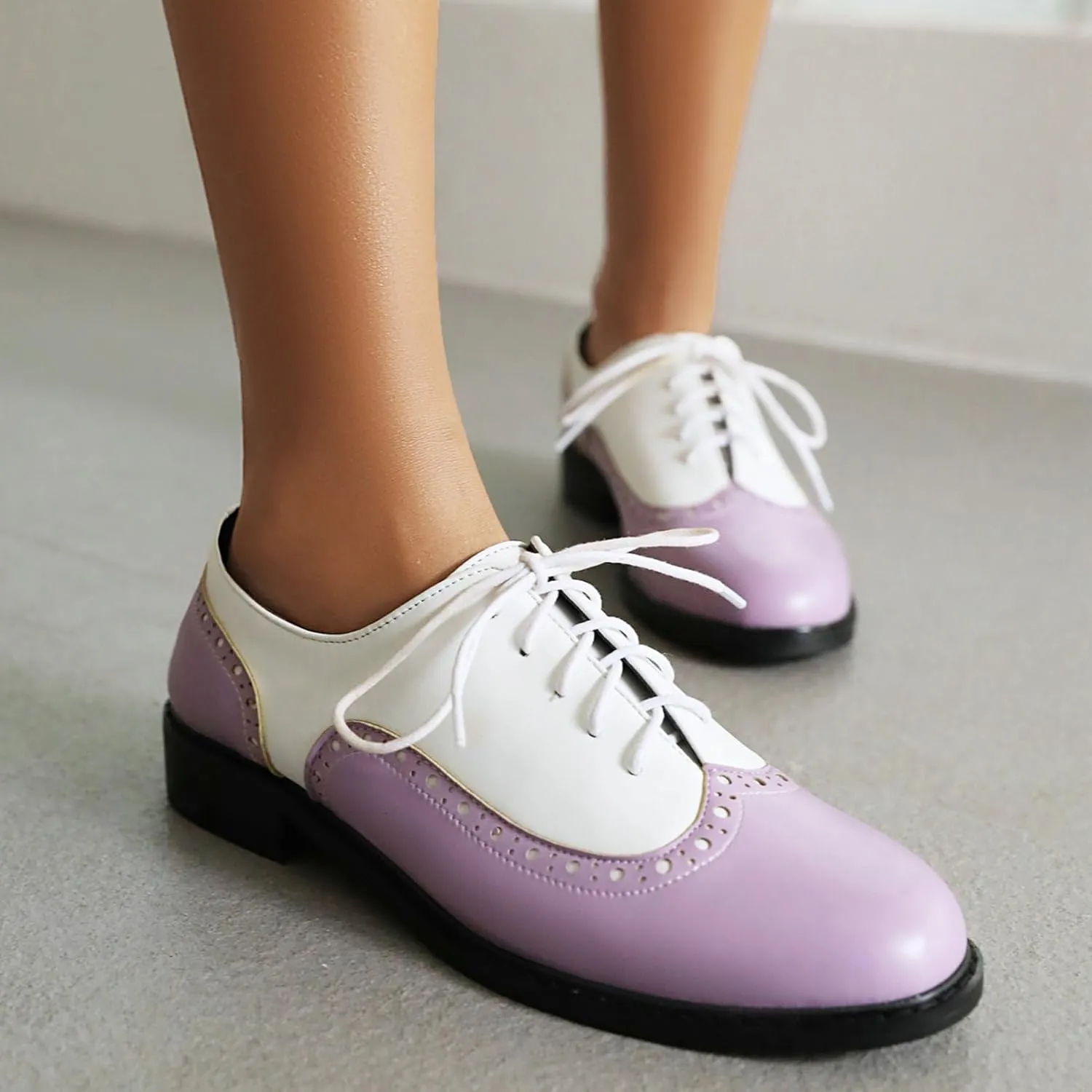 KysBloes Women Oxford Flats Lace Up Wingtip Brogue Shoes Low Heel Closed Toe Vintage Saddle Shoes