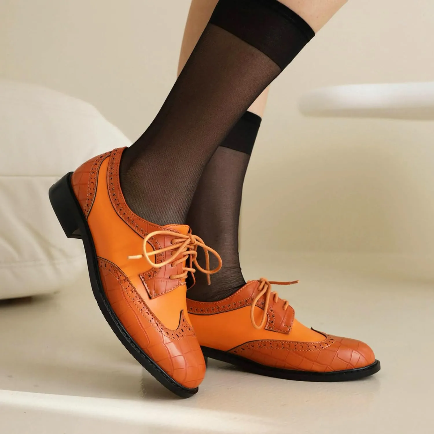 KysBloes Women Oxford Flats Lace Up Wingtip Brogue Shoes Low Heel Closed Toe Vintage Saddle Shoes