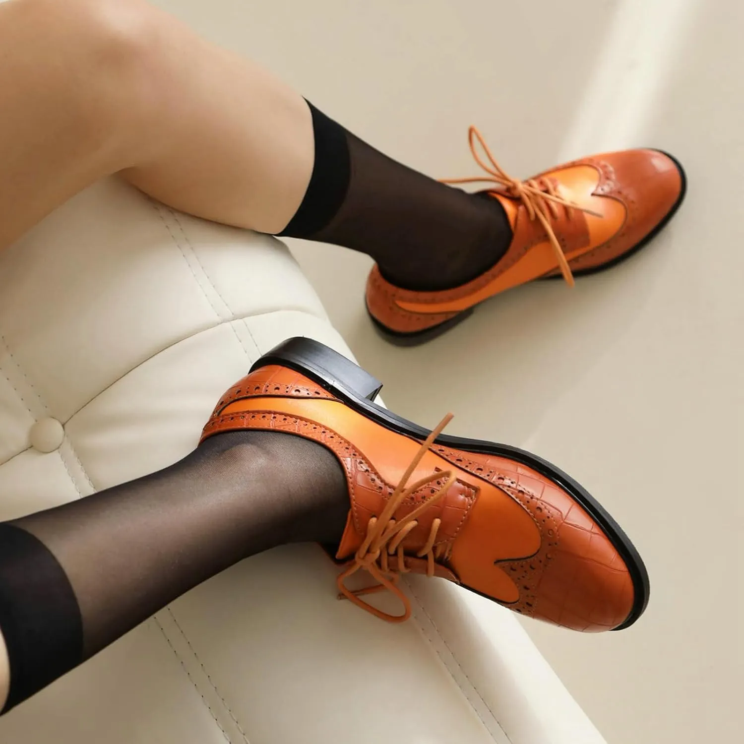 KysBloes Women Oxford Flats Lace Up Wingtip Brogue Shoes Low Heel Closed Toe Vintage Saddle Shoes