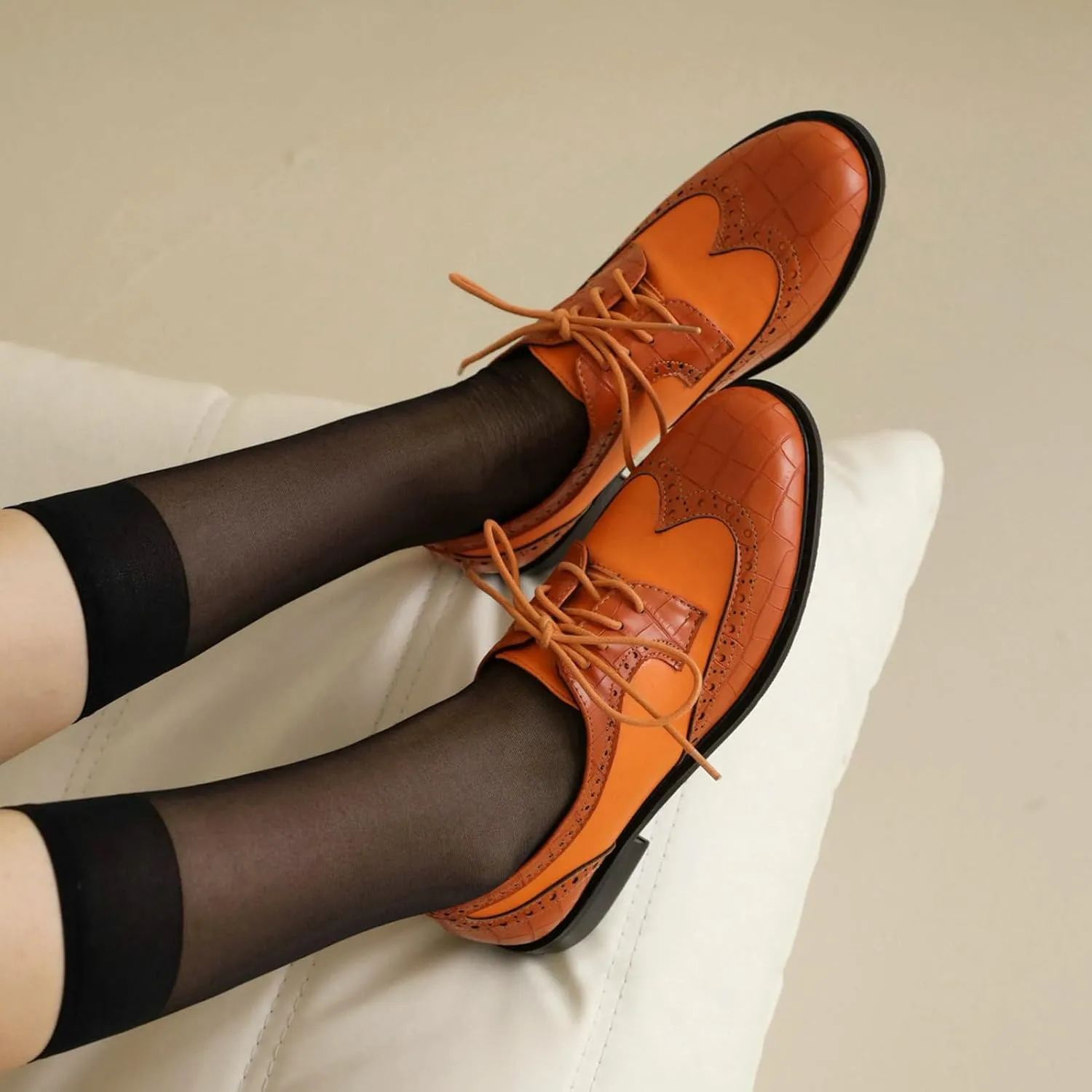 KysBloes Women Oxford Flats Lace Up Wingtip Brogue Shoes Low Heel Closed Toe Vintage Saddle Shoes