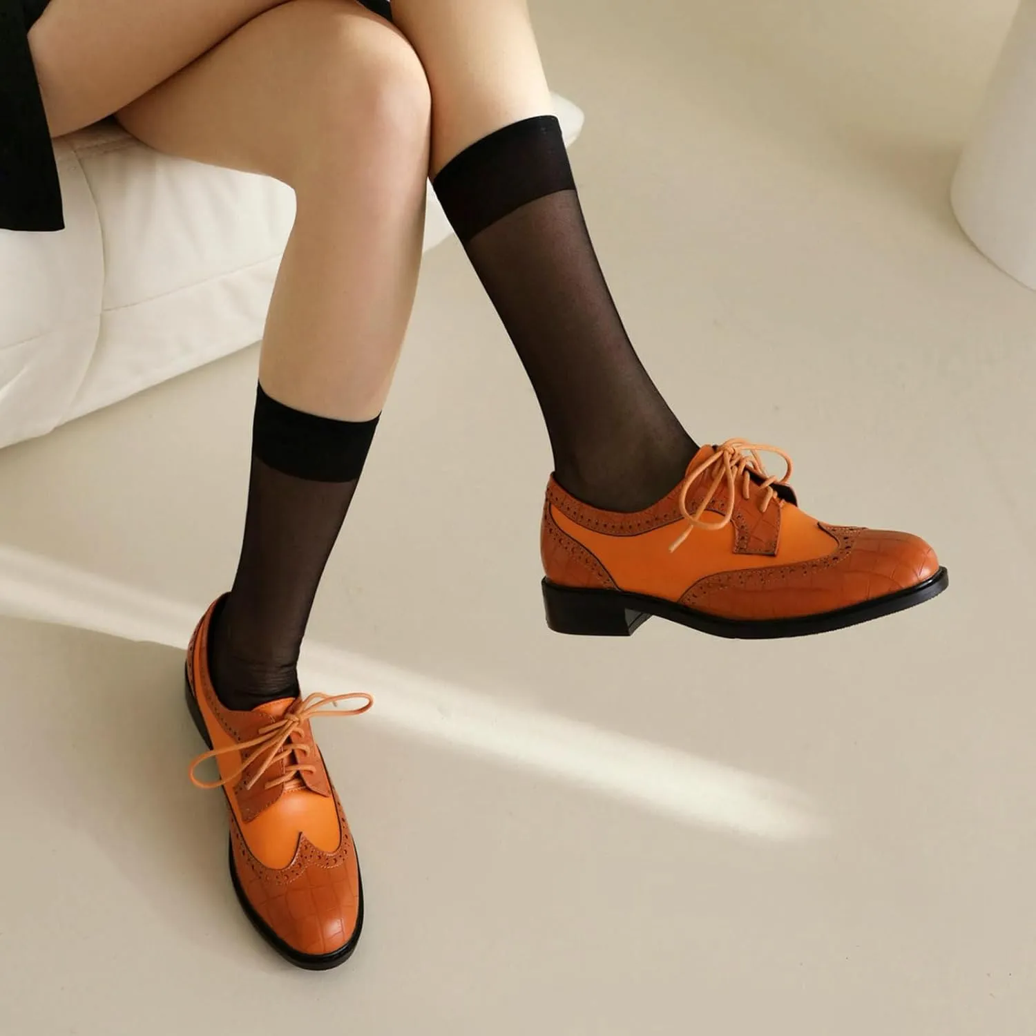 KysBloes Women Oxford Flats Lace Up Wingtip Brogue Shoes Low Heel Closed Toe Vintage Saddle Shoes