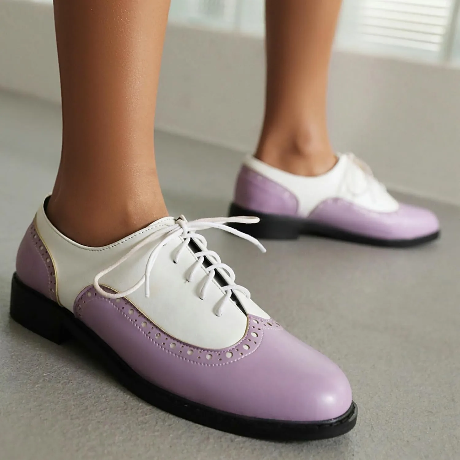 KysBloes Women Oxford Flats Lace Up Wingtip Brogue Shoes Low Heel Closed Toe Vintage Saddle Shoes