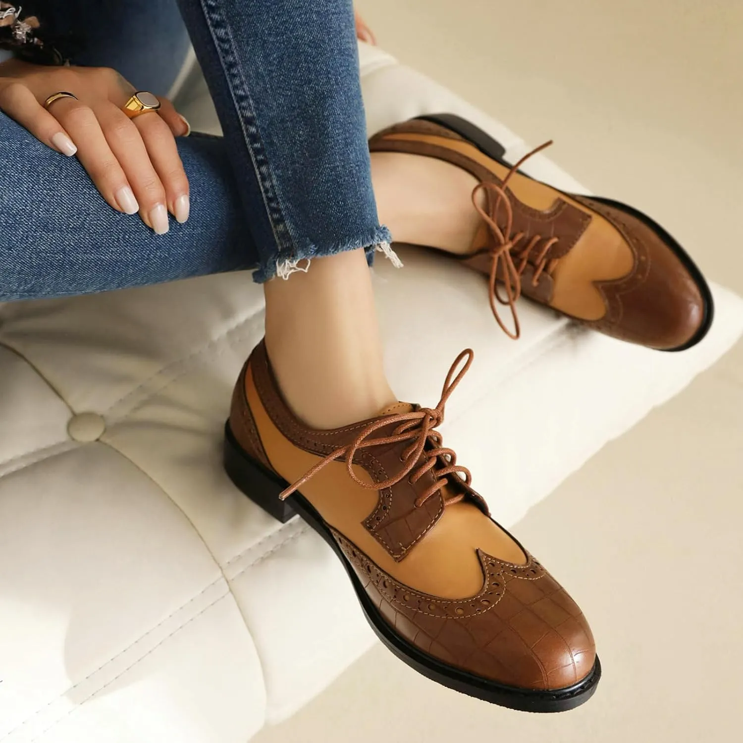 KysBloes Women Oxford Flats Lace Up Wingtip Brogue Shoes Low Heel Closed Toe Vintage Saddle Shoes