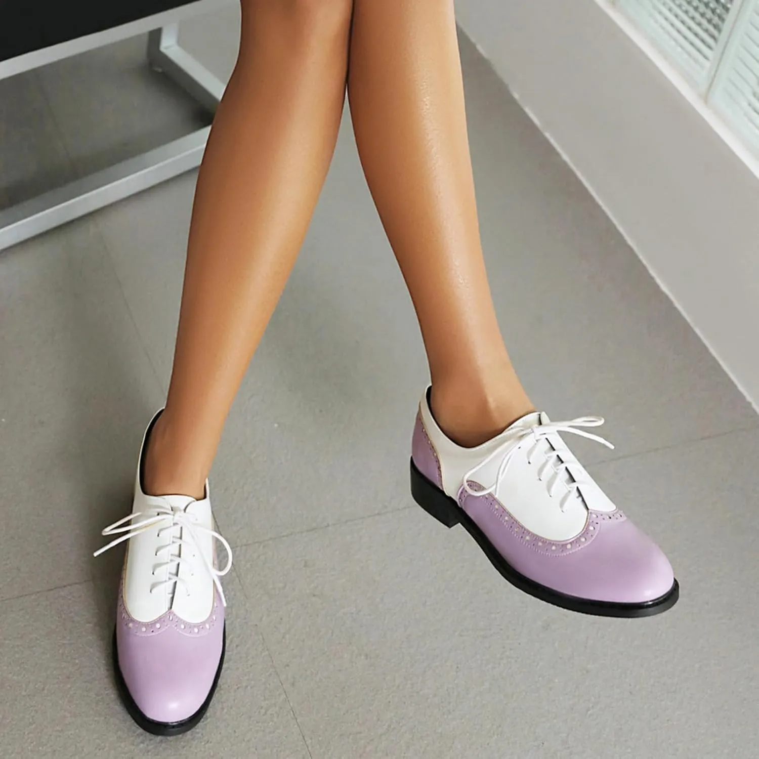 KysBloes Women Oxford Flats Lace Up Wingtip Brogue Shoes Low Heel Closed Toe Vintage Saddle Shoes
