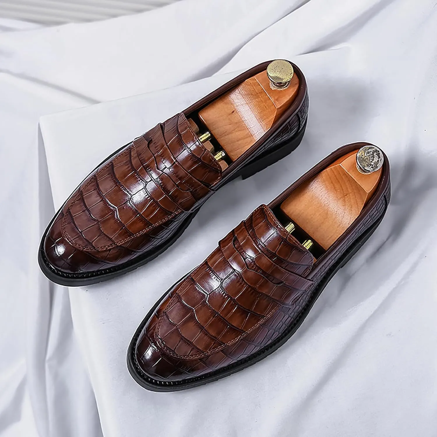 Men's Plaid Printed Leather Loafers Comfort Business Slip-on Dress Business Oxford Shoes Round Toe Low Block Heel Casual Leather Shoes for Office Work Walking Driving