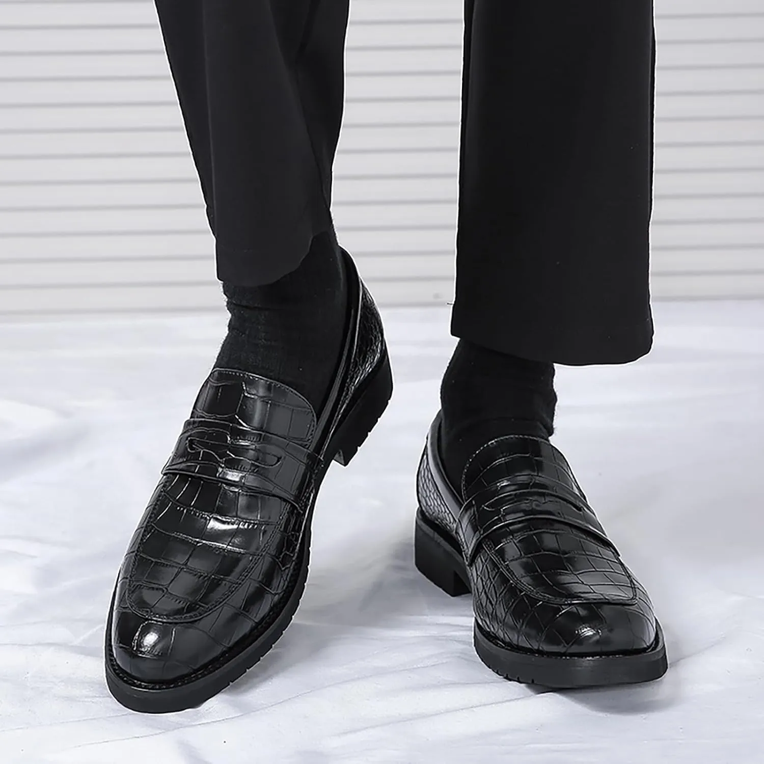 Men's Plaid Printed Leather Loafers Comfort Business Slip-on Dress Business Oxford Shoes Round Toe Low Block Heel Casual Leather Shoes for Office Work Walking Driving