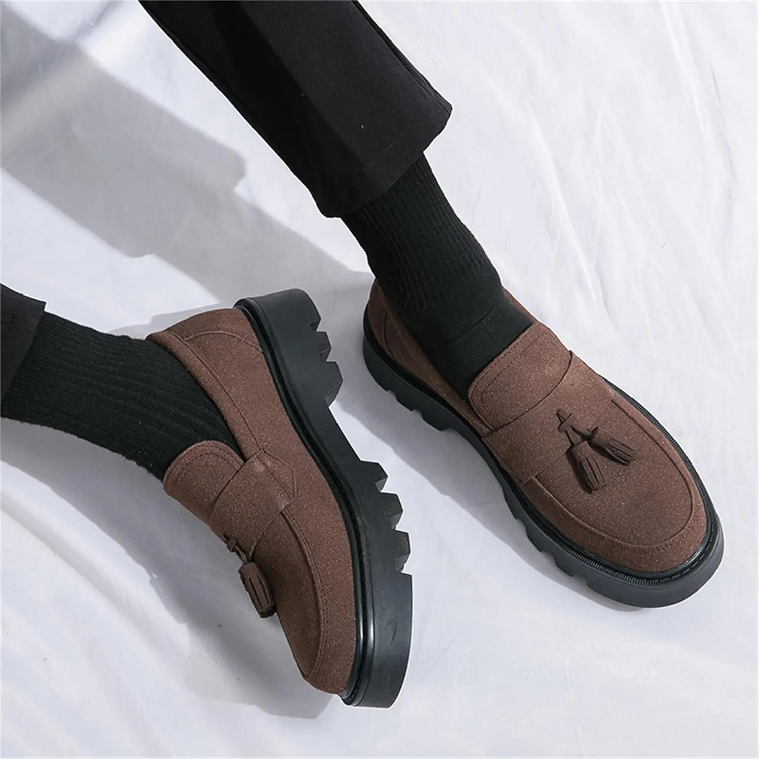 Men's Suede Leather Slip On Tassel Platform Loafers Vintage Round Toe Non-Slip Luxury Formal Shoes Casual Business Penny Dress Loafers