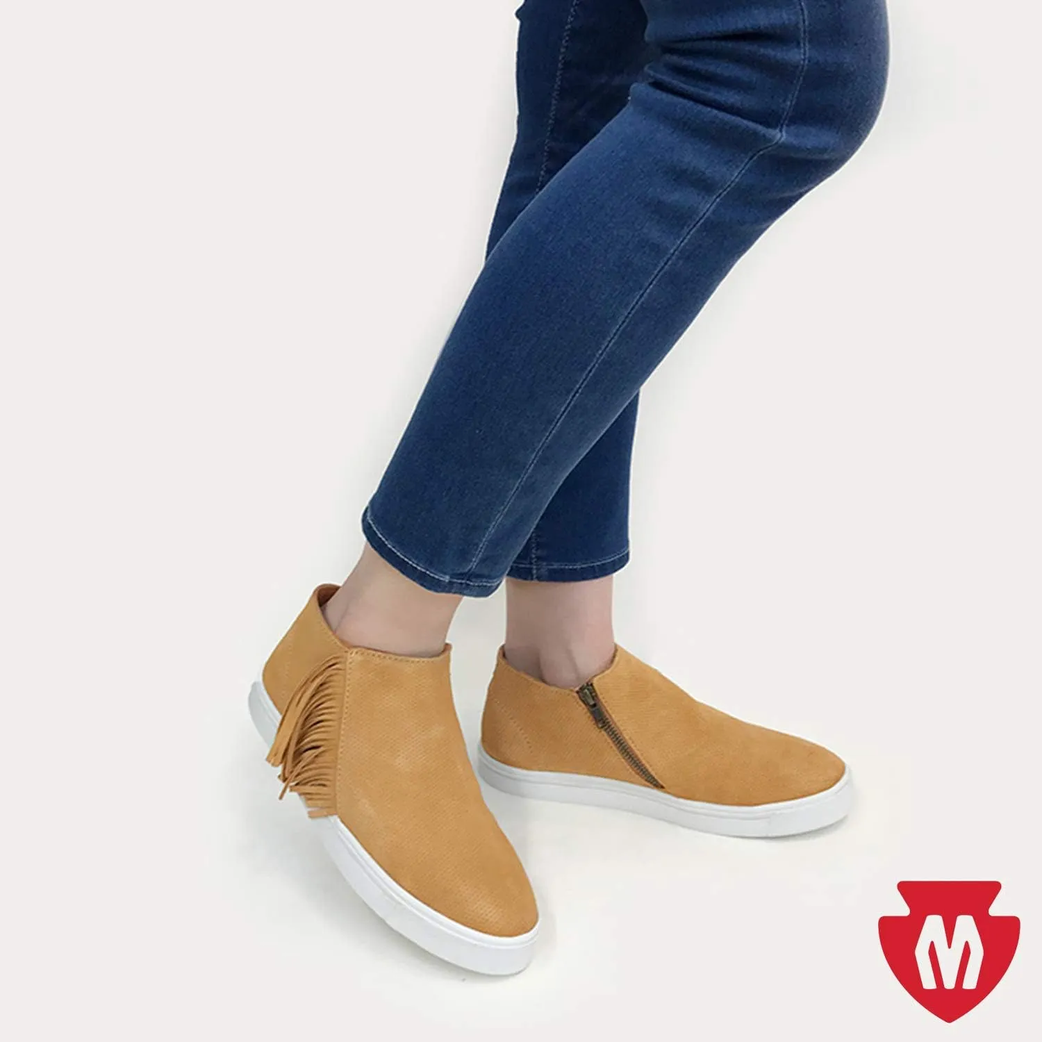 Minnetonka Women's Gwen Suede Booties