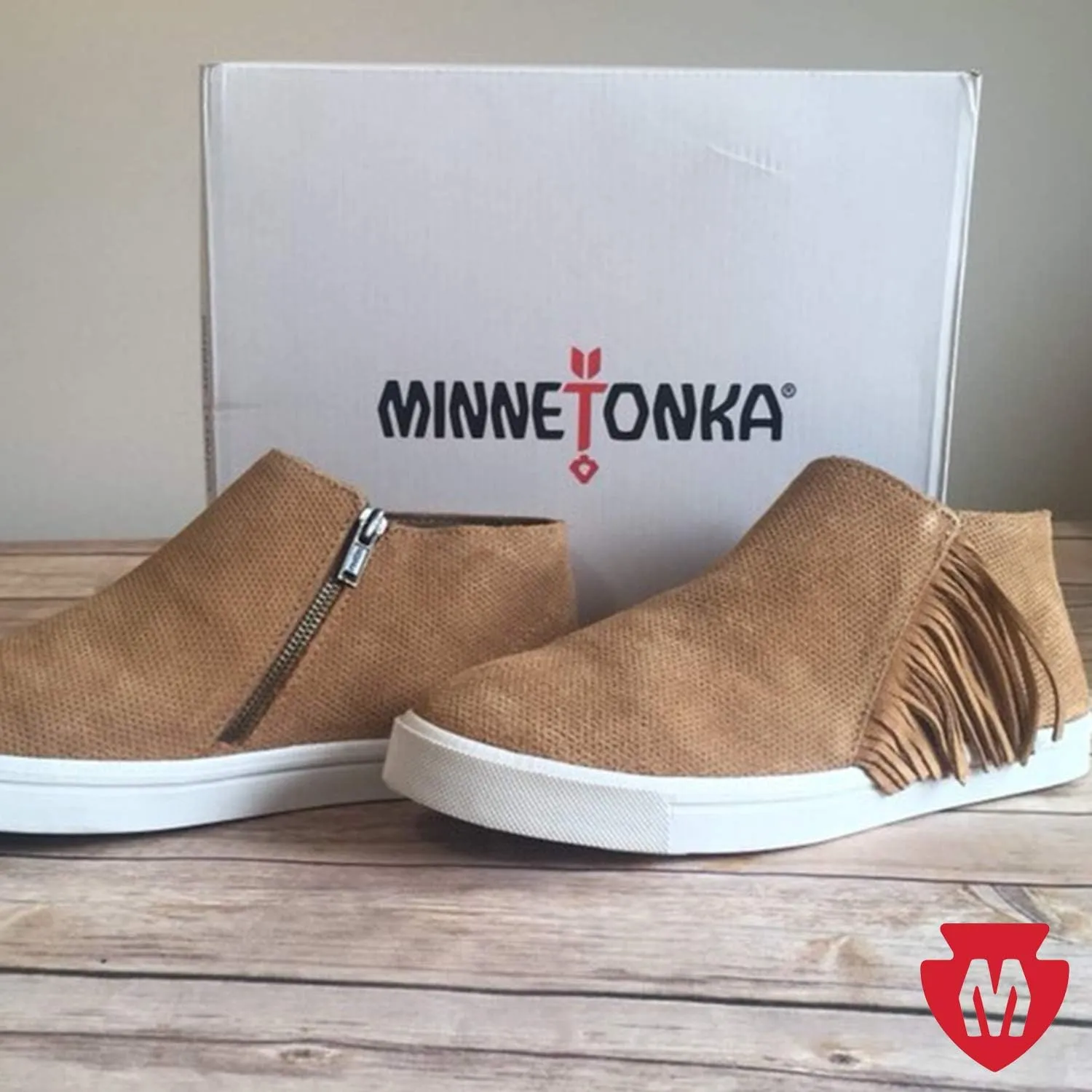 Minnetonka Women's Gwen Suede Booties