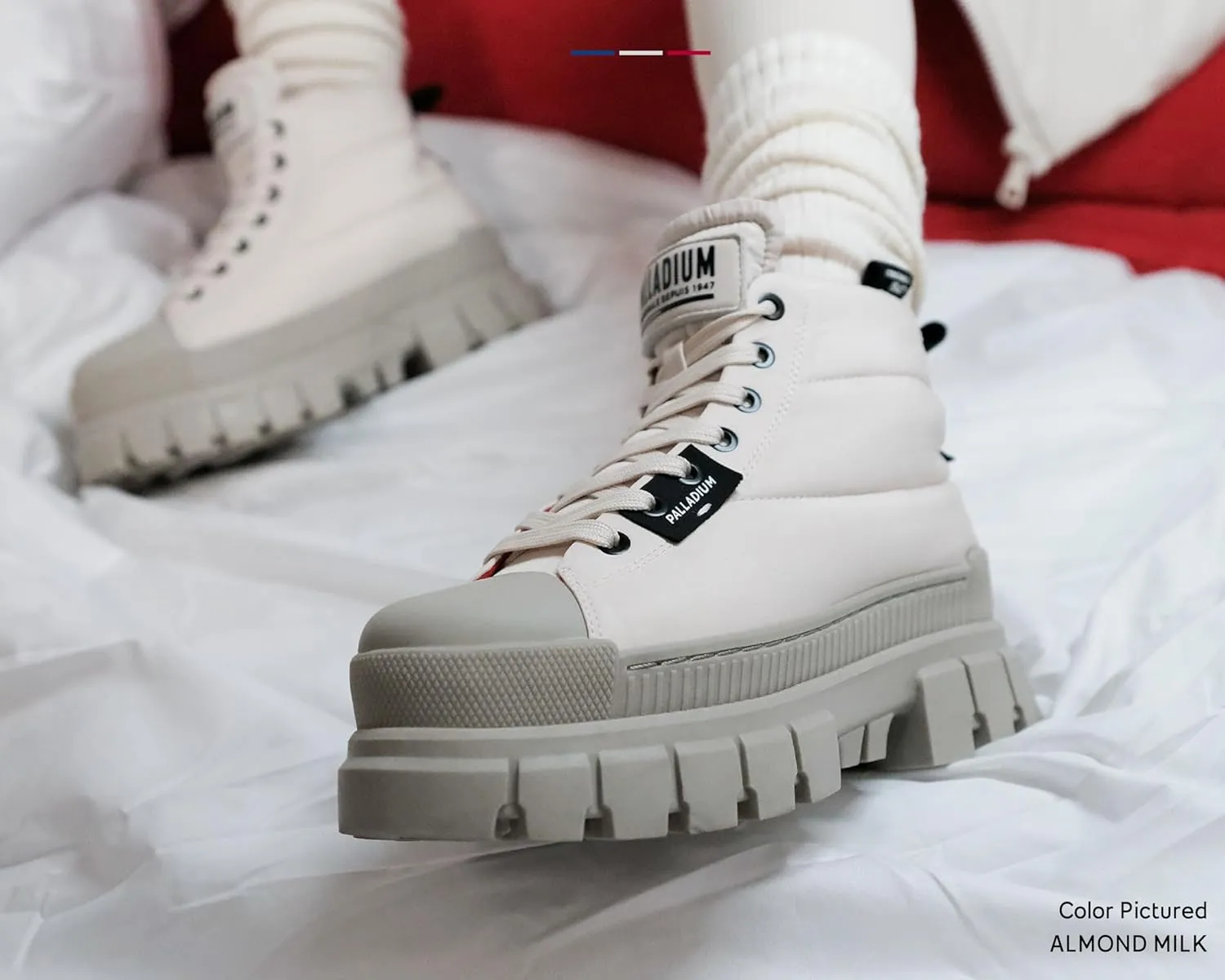 Palladium Women's Revolt Boot Overcush
