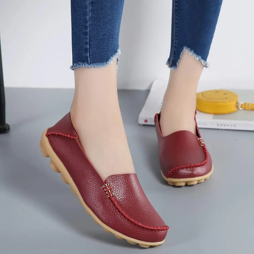 WERWAES Womens Casual Loafers Comfortable Leather Slip on Shoes Fashion Round Toe Moccasins Flats Soft Lightweight Walking Outdoor Loafers