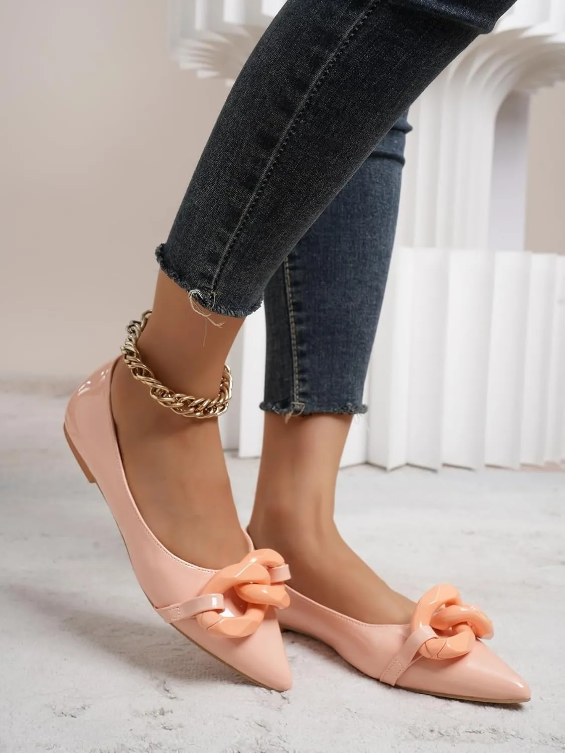 Women Patent Leather Pointed Toe Ballet Flats with Chain Embellishment Daily Shoes