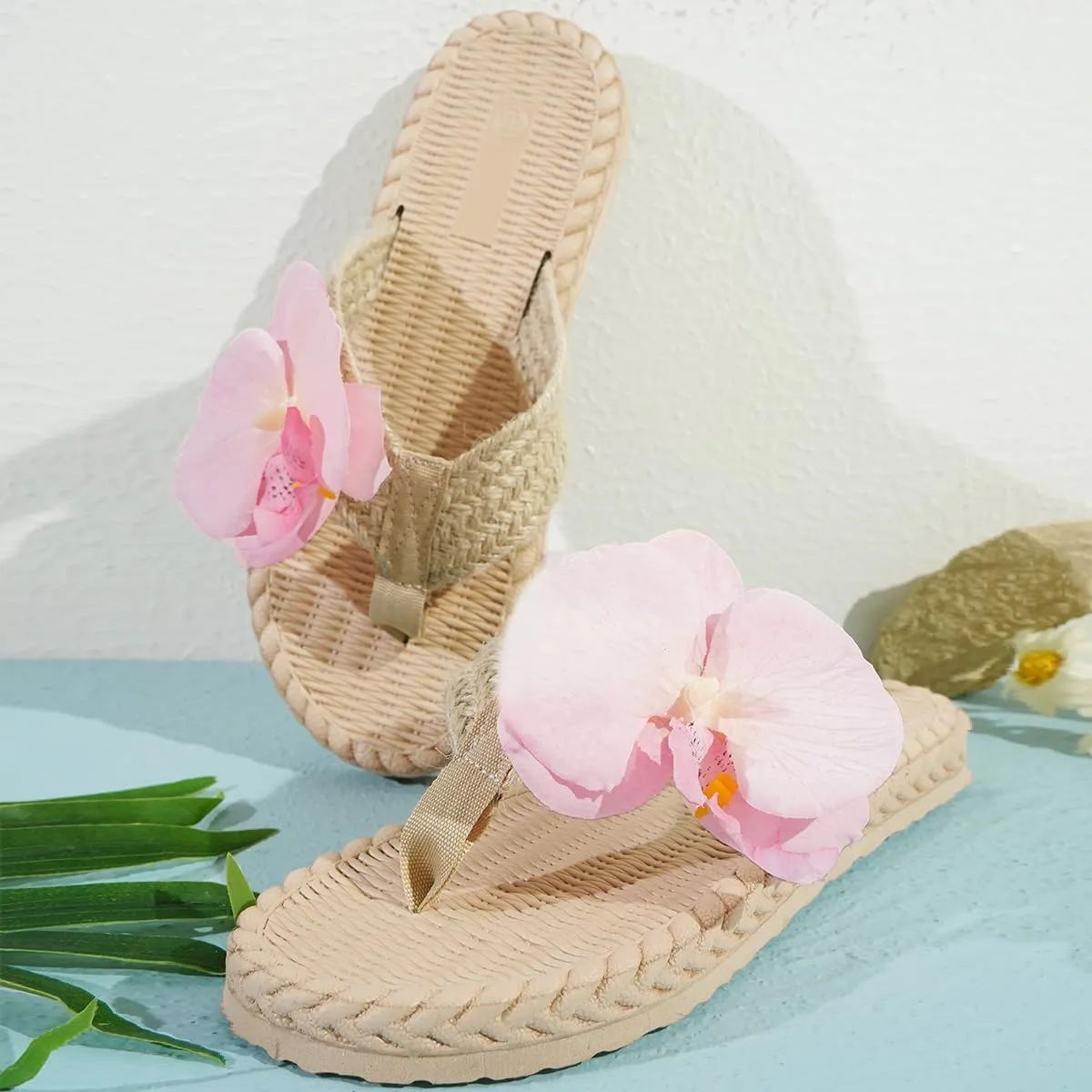 Women's Cute Woven Open Toe Slide Sandals with Delicate Pink Flower Decoration - Perfect for Casual and Vacation Wear