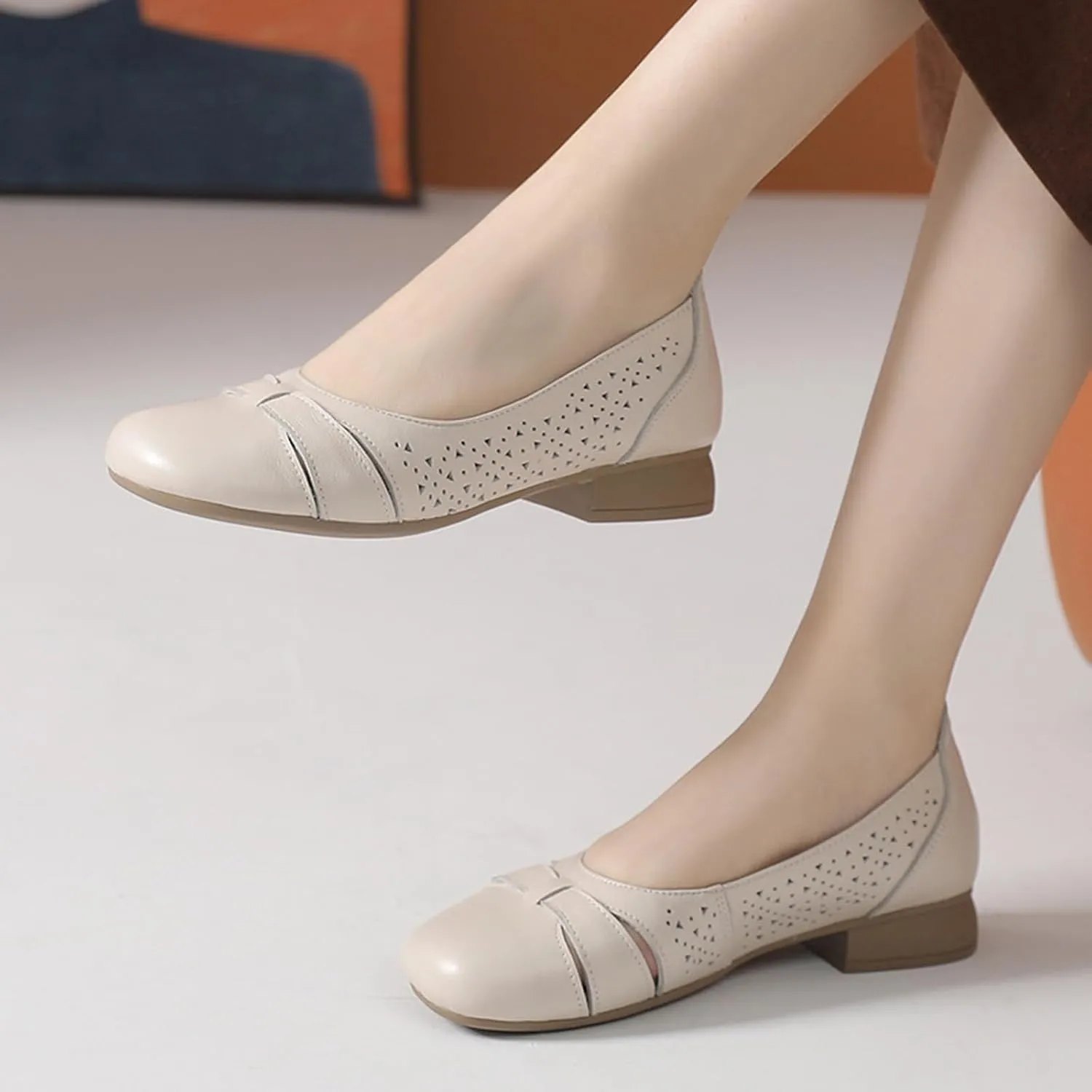 Women'S Hollow Leather Round Toe Soft Sole Loafers,Comfortable Non Slip Low Heel Casual Summer Shoes Slip Ons,Shallow Mouth Walking Driving Flats