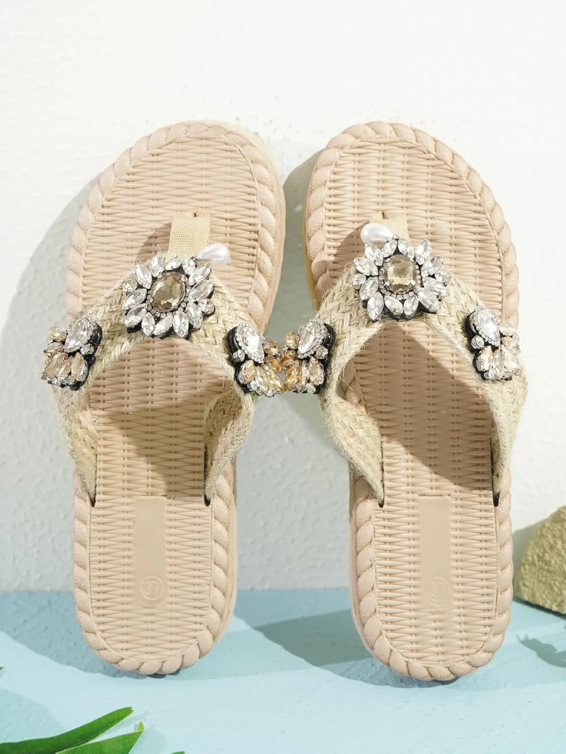 Women's Rhinestones Weave Flat Thong Slides Sandals Fashion Sparkling Crystal Comfortable Open Toe Slip On Summer Walking Slippers for Indoor Outdoor Beach Daily Wear